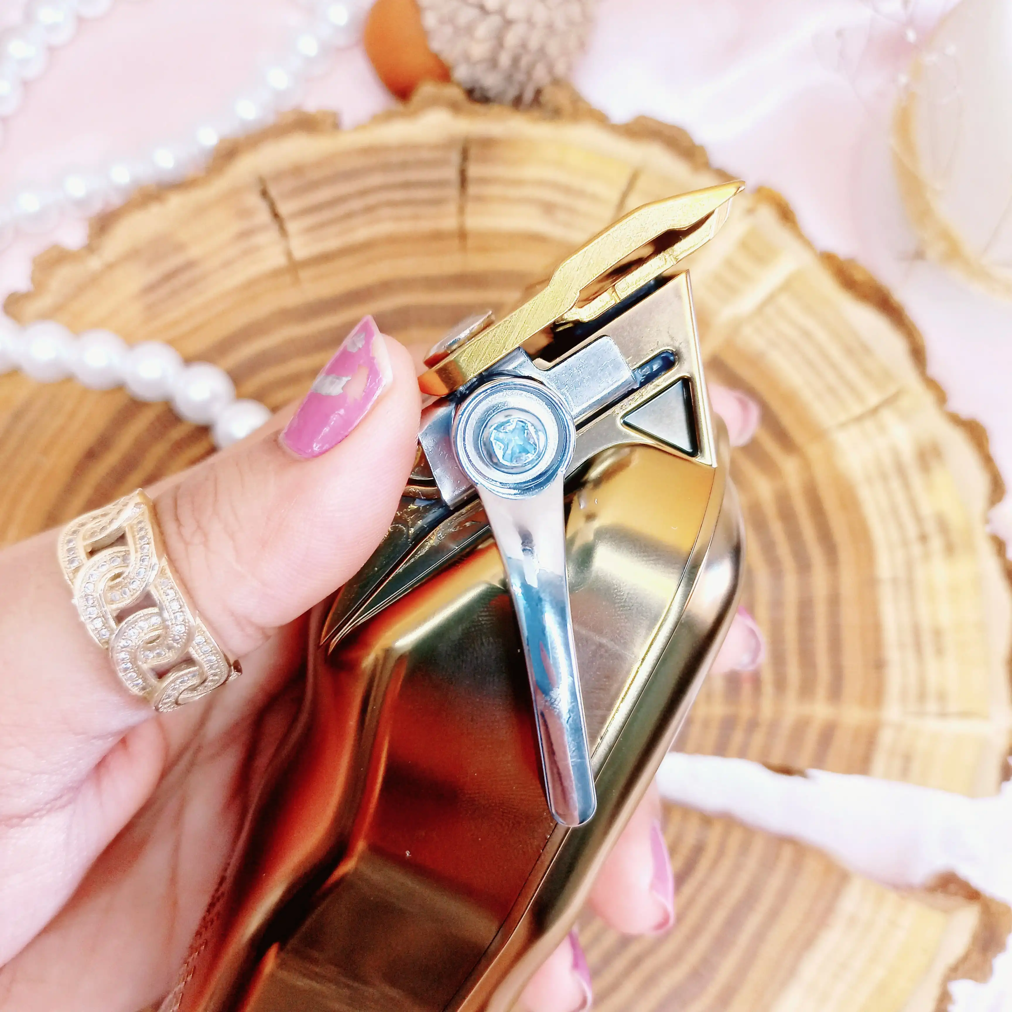 ماشین اصلاح وی جی آر مدل VGR V-650