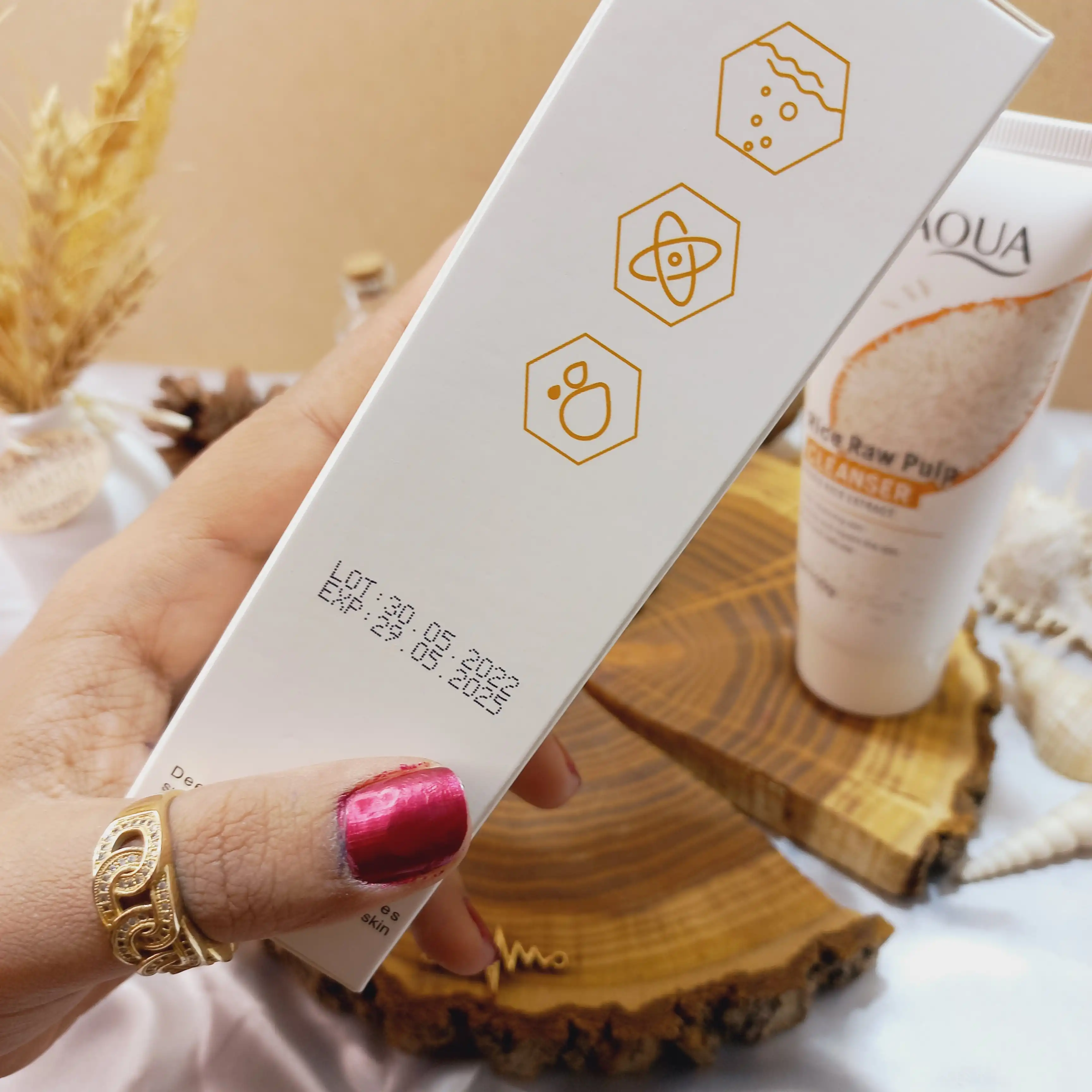 فوم شستشوی صورت مرطوب کننده عمیق خمیر برنج خام بیوآکوا BIOAQUA | پخش عمده