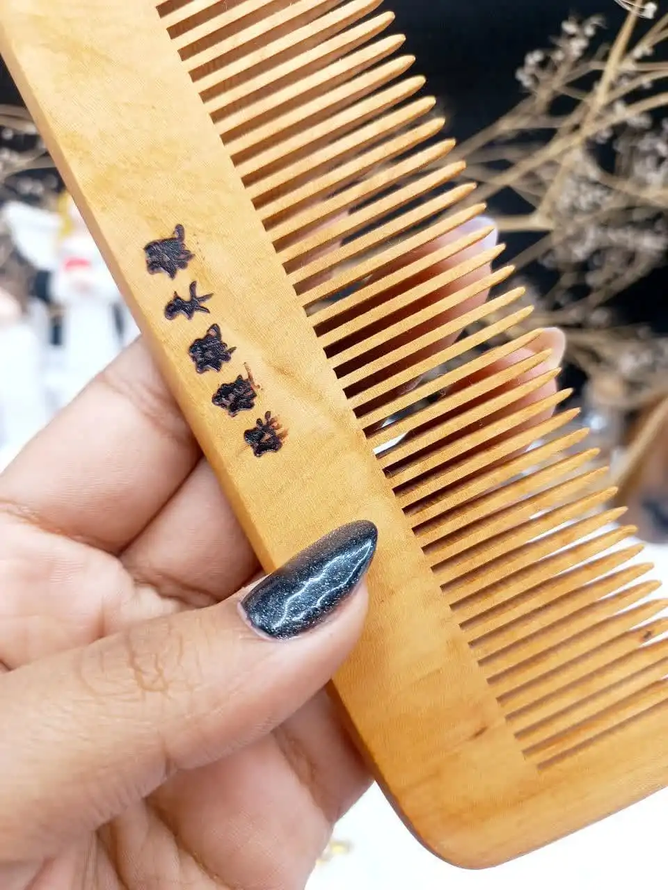 شانه چوبی طرح شماره دوم