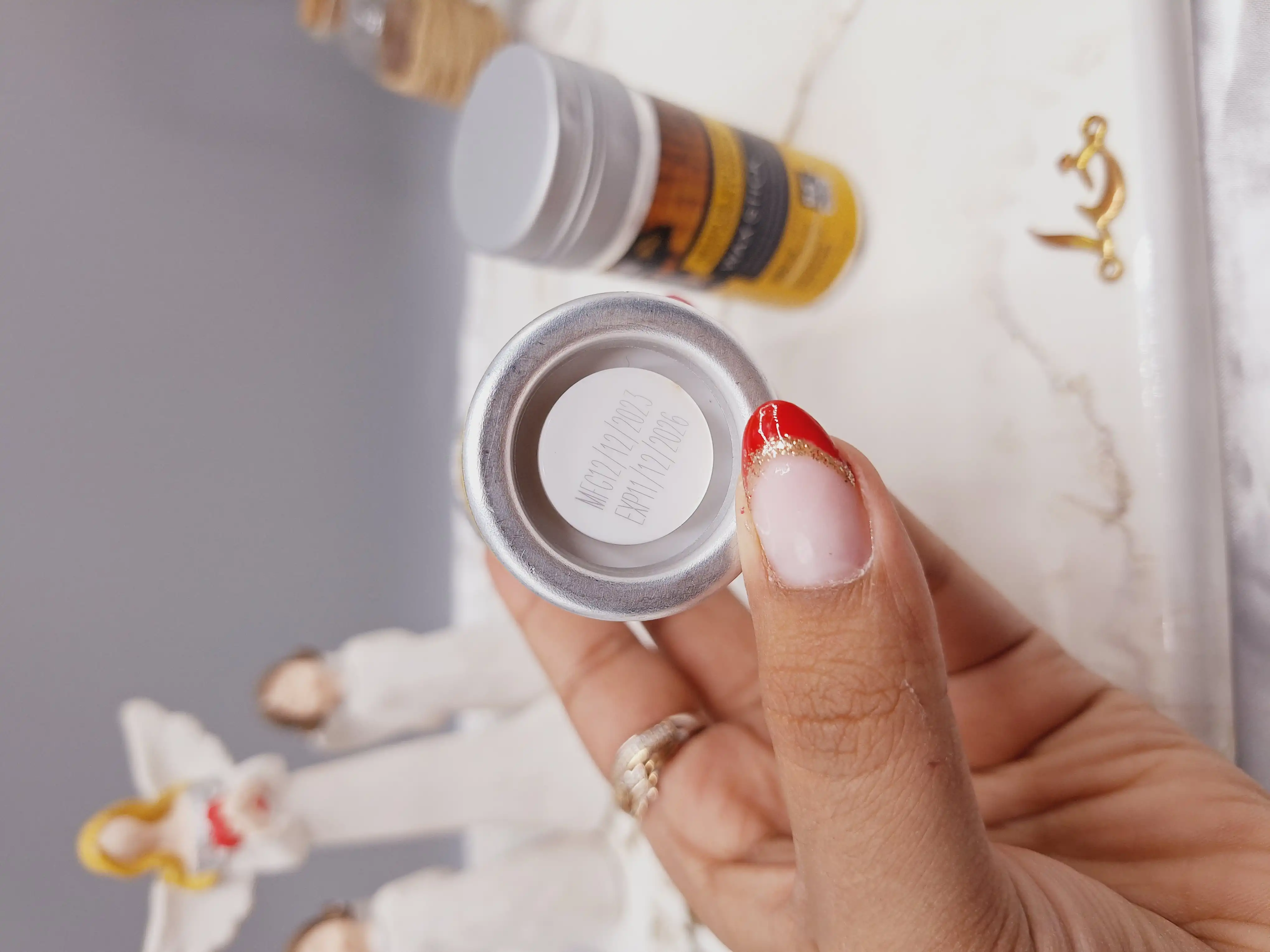 وزگیر مو استیکی لایتنس حاوی روغن آرگان WAX STICK کد 8549