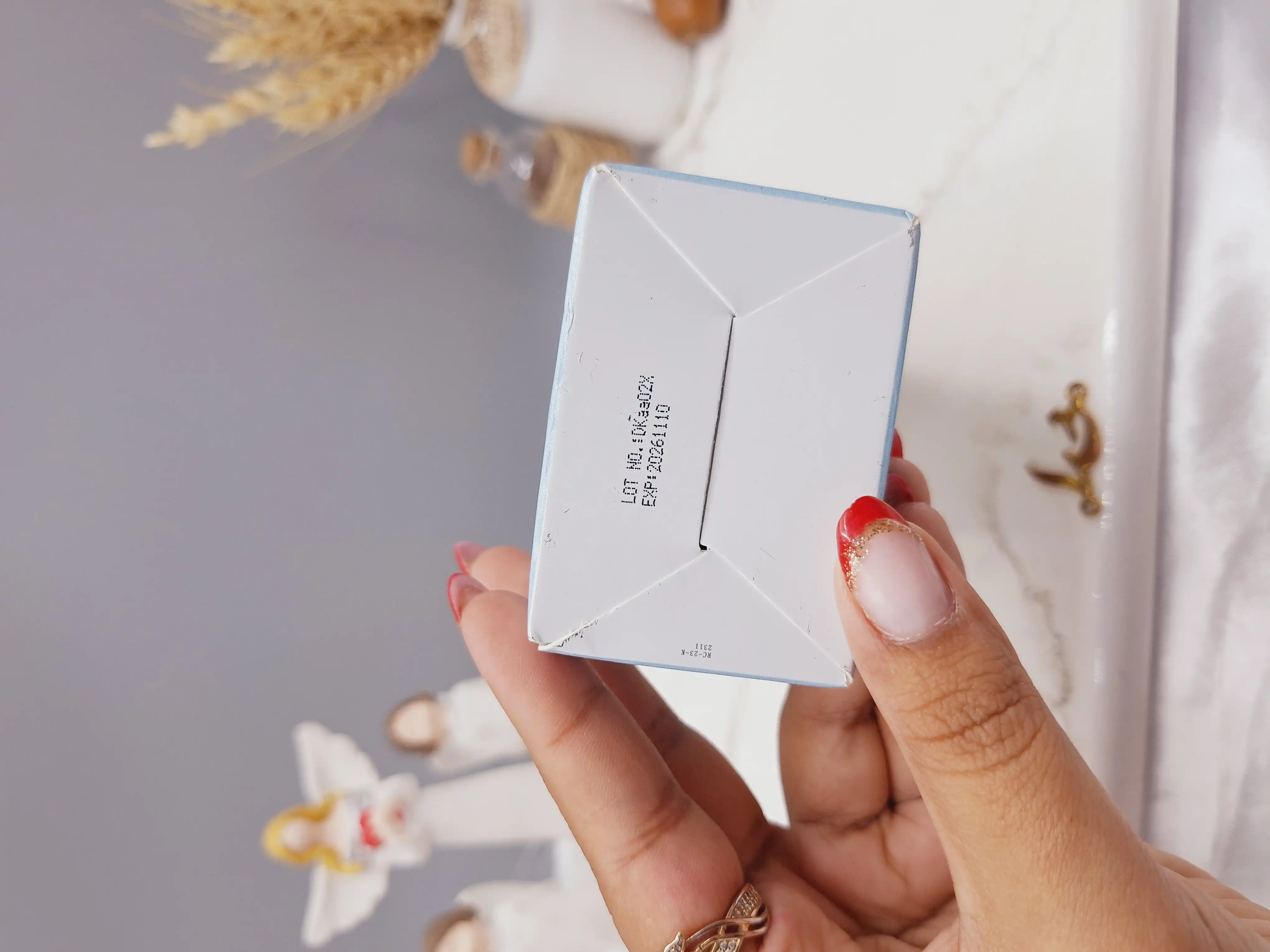 شانه رنگ مو قهوه‌ای تیره برند دکسی Dexe کد 4849