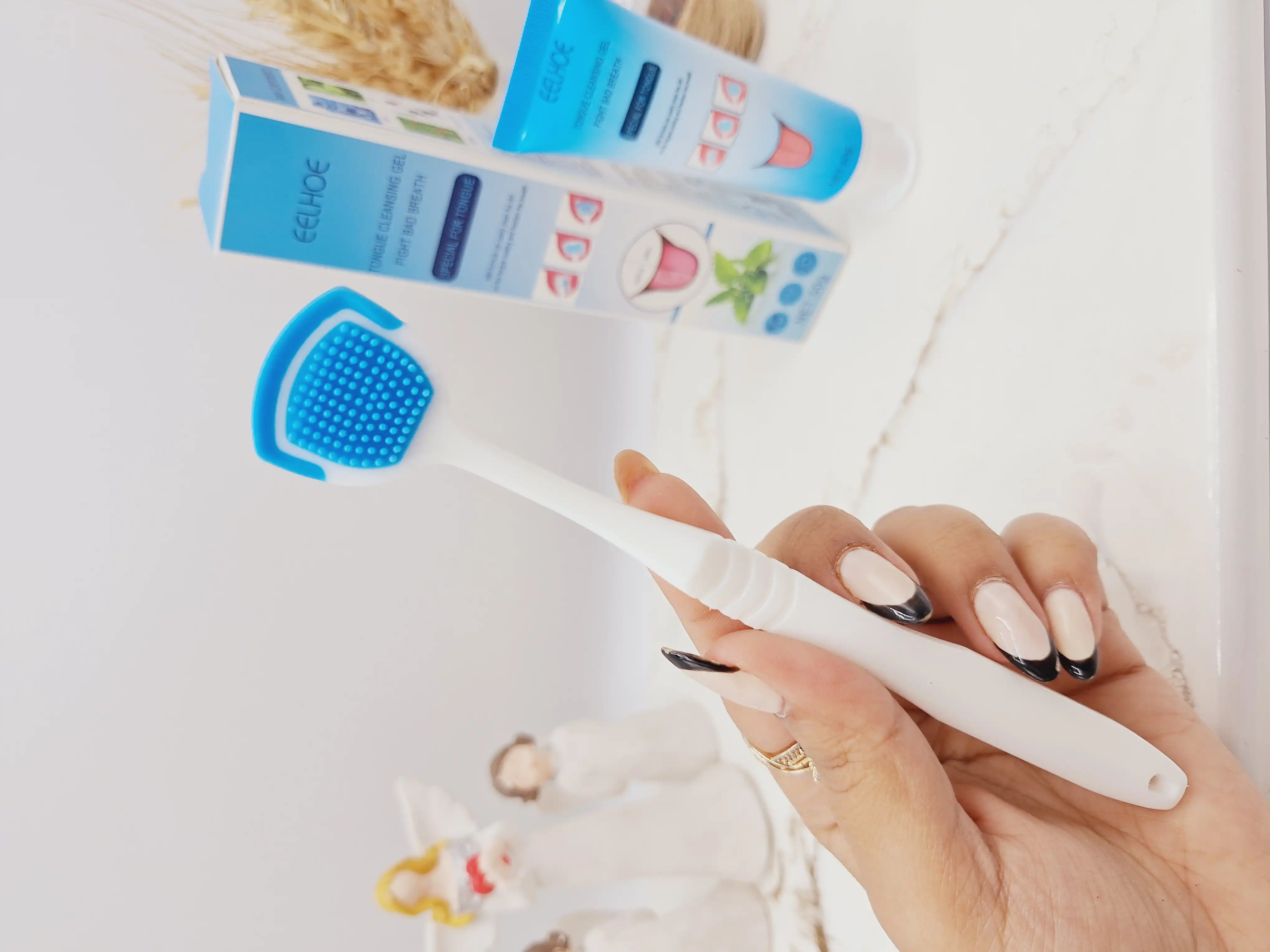 مسواک تمیز کننده زبان و خوشبو کننده دهان ایلهو کد 0376