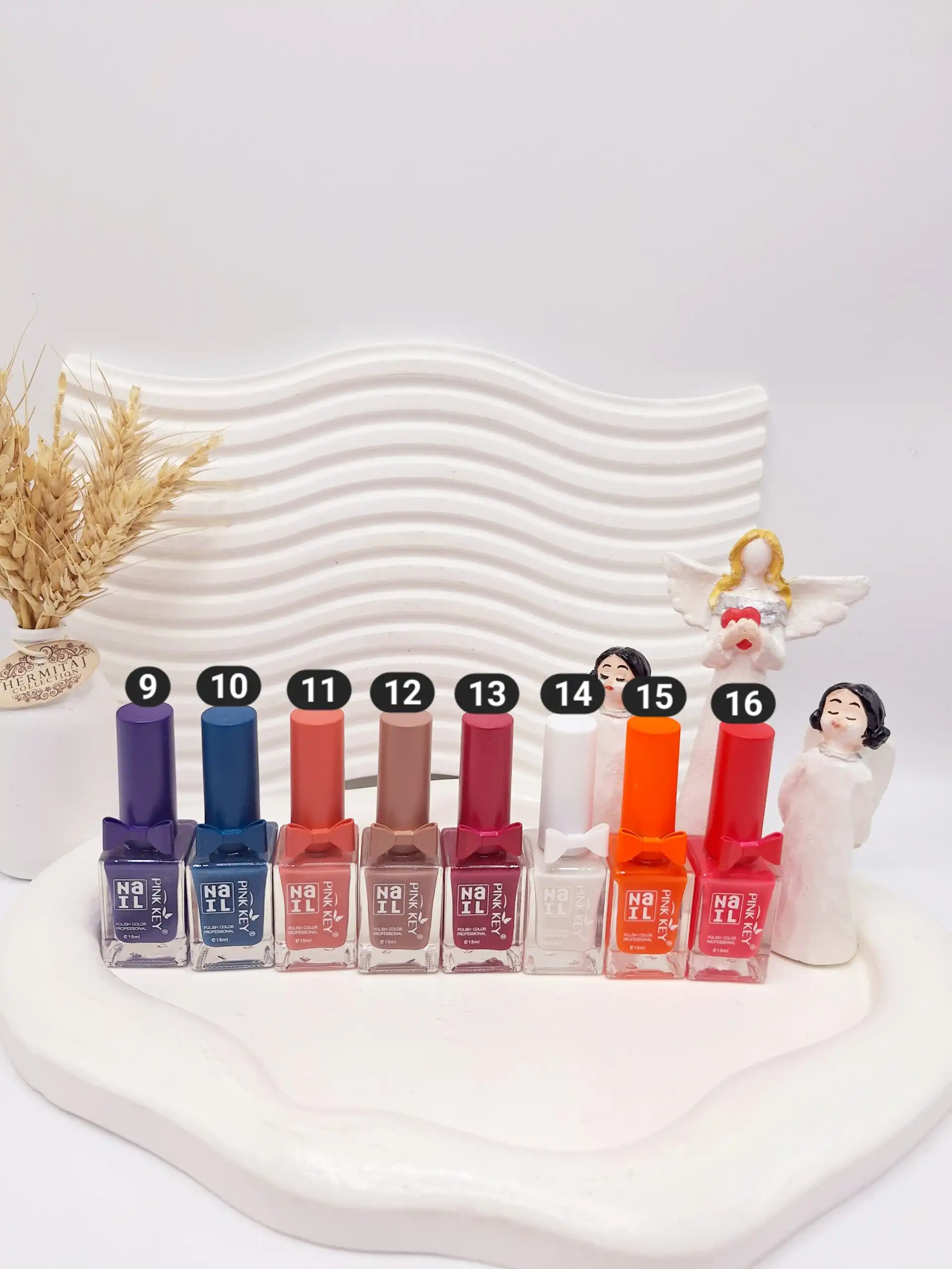 لاک ناخن طرح پاپیون پینک کی