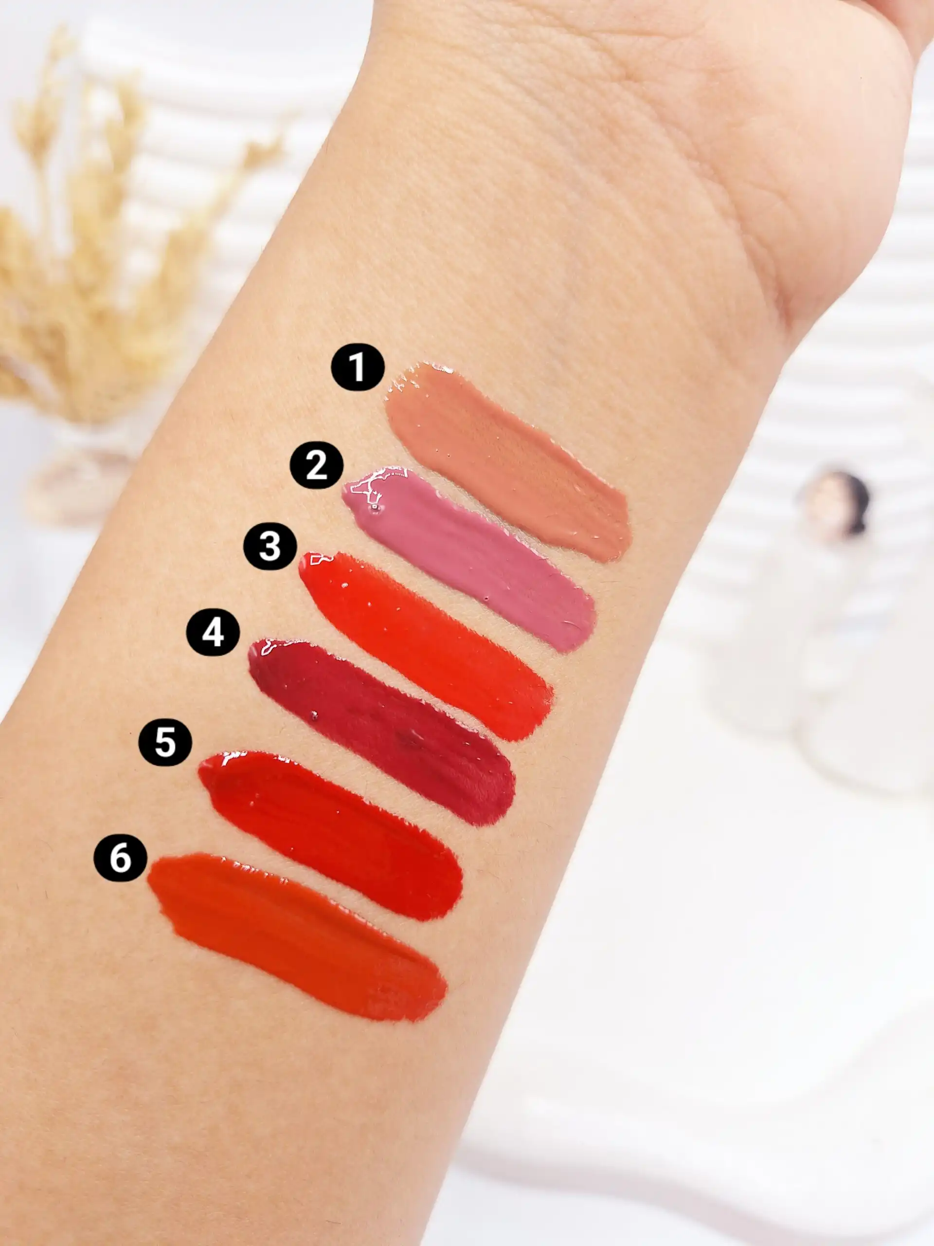 لیپ گلاس جذاب YEAHKISS کد 8007