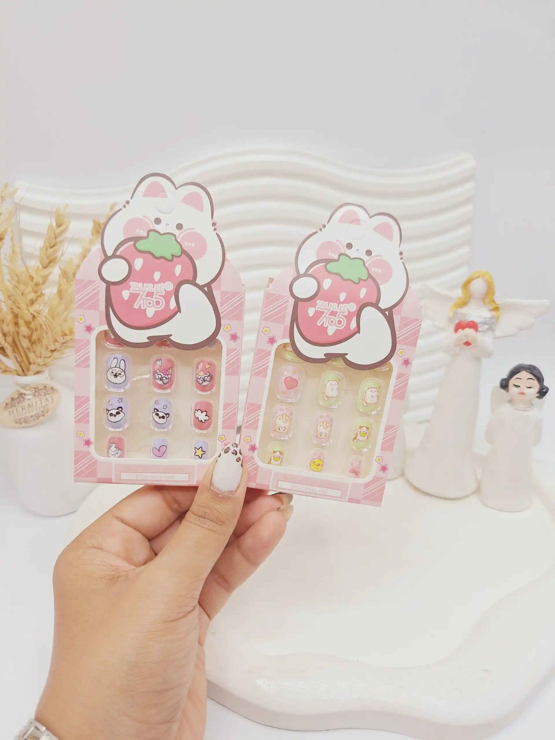 پک ناخن مصنوعی بچگانه طرح خرس توت فرنگی کد 9991