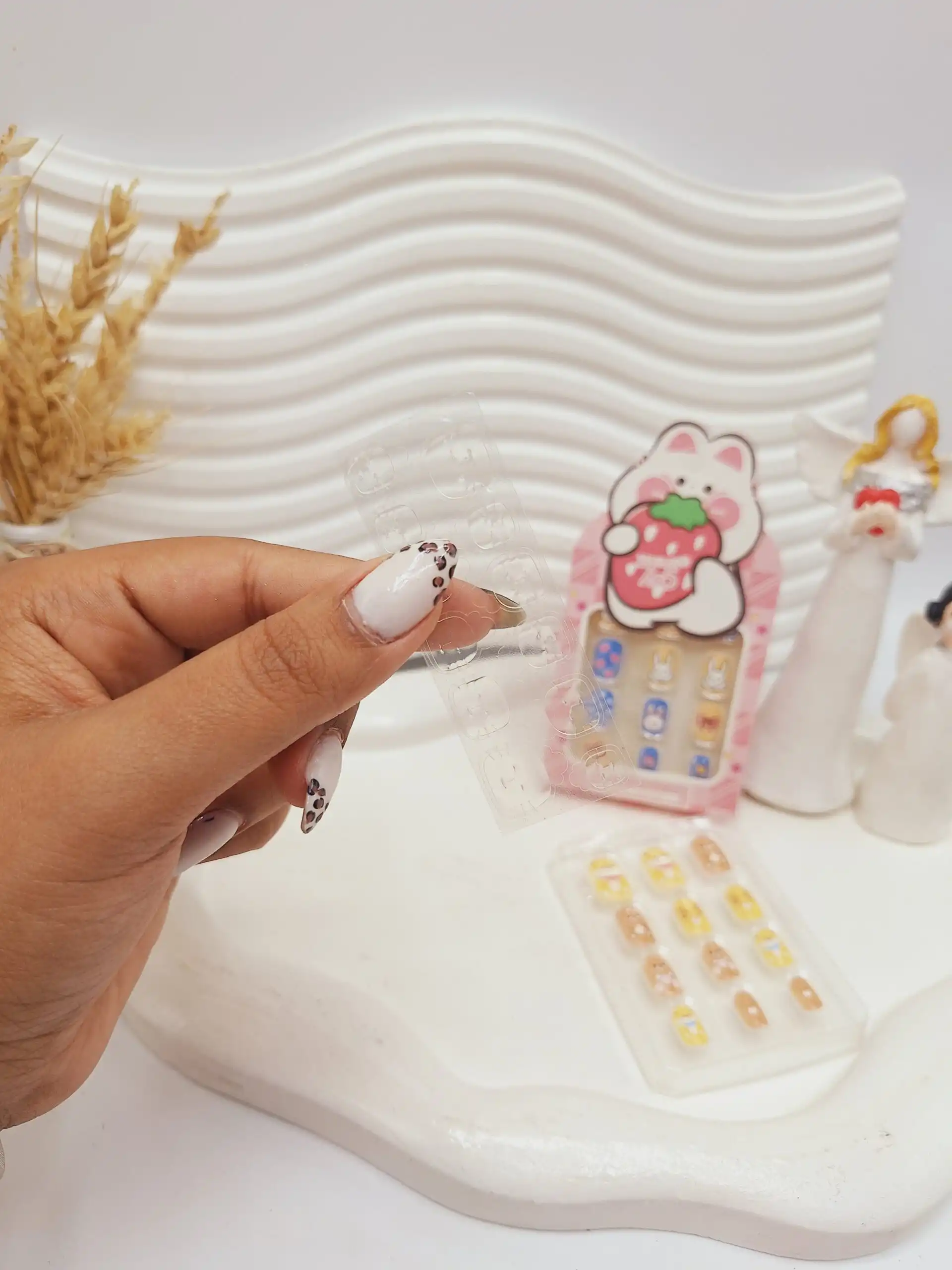 پک ناخن مصنوعی بچگانه طرح خرس توت فرنگی کد 9991