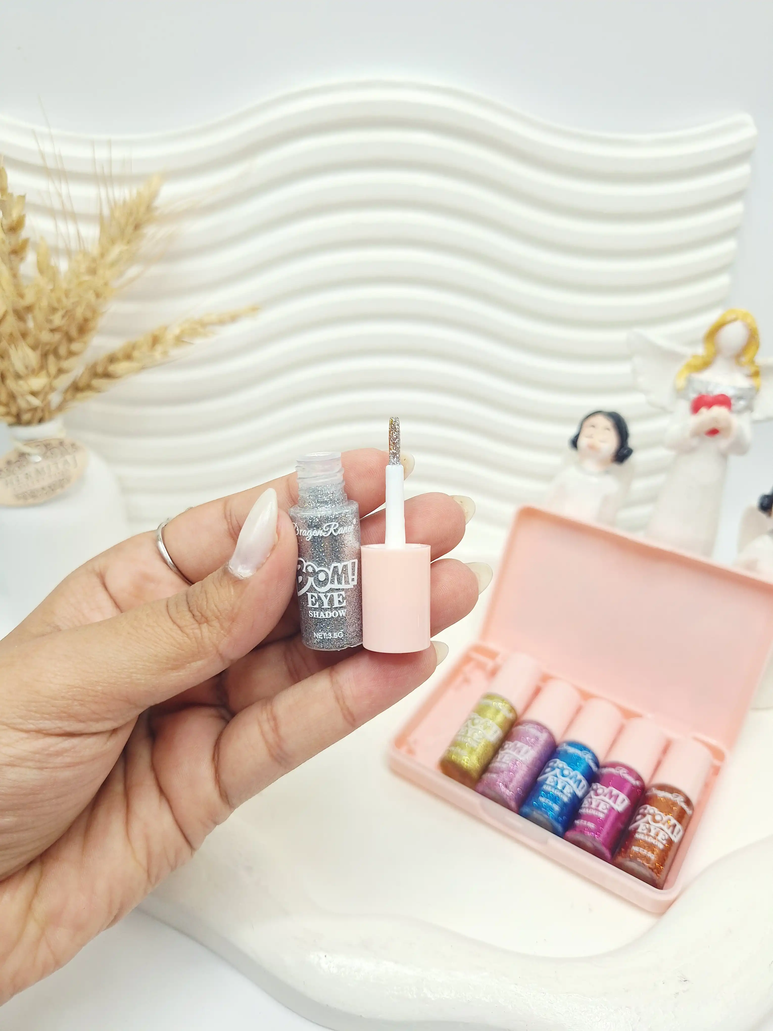 پک سایه چشم گلیتری برند دراگون رانی dragon ranee کد 7848