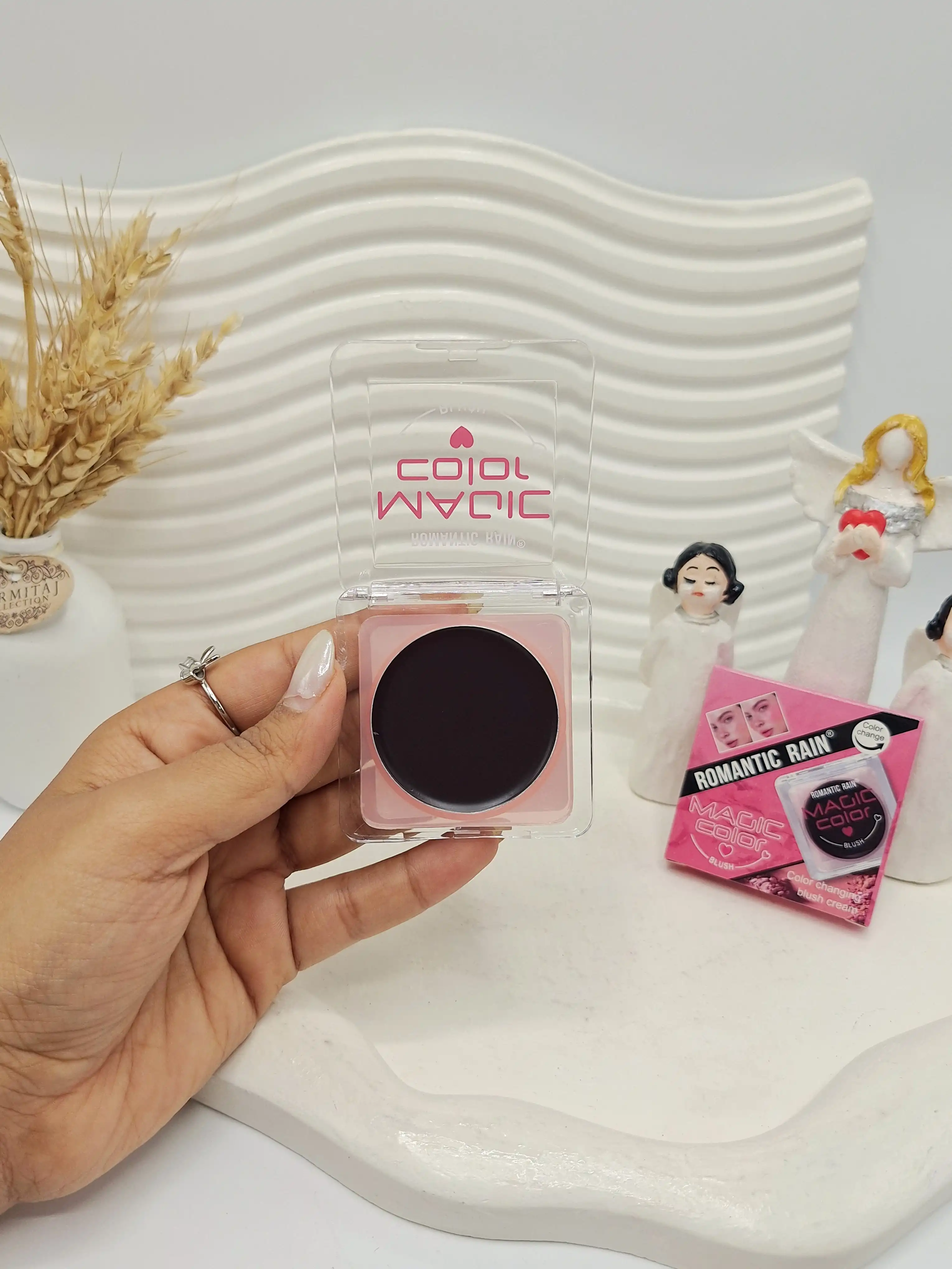 رژ گونه و رژ لب جادویی مشکی برند ROMANTIC RAIN کد 1988