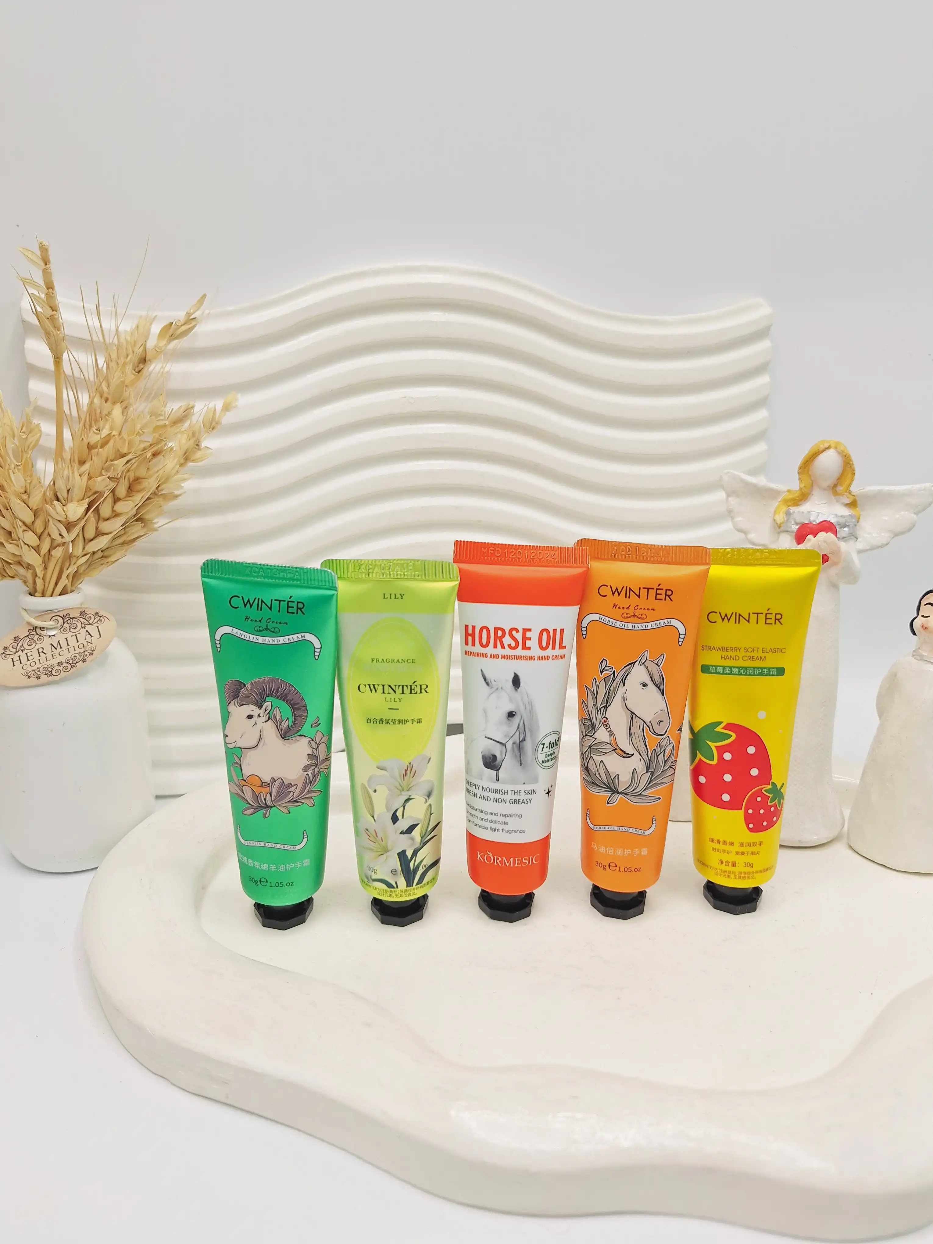 کرم دست تکی آبرسان خوشبو برند CWINTER