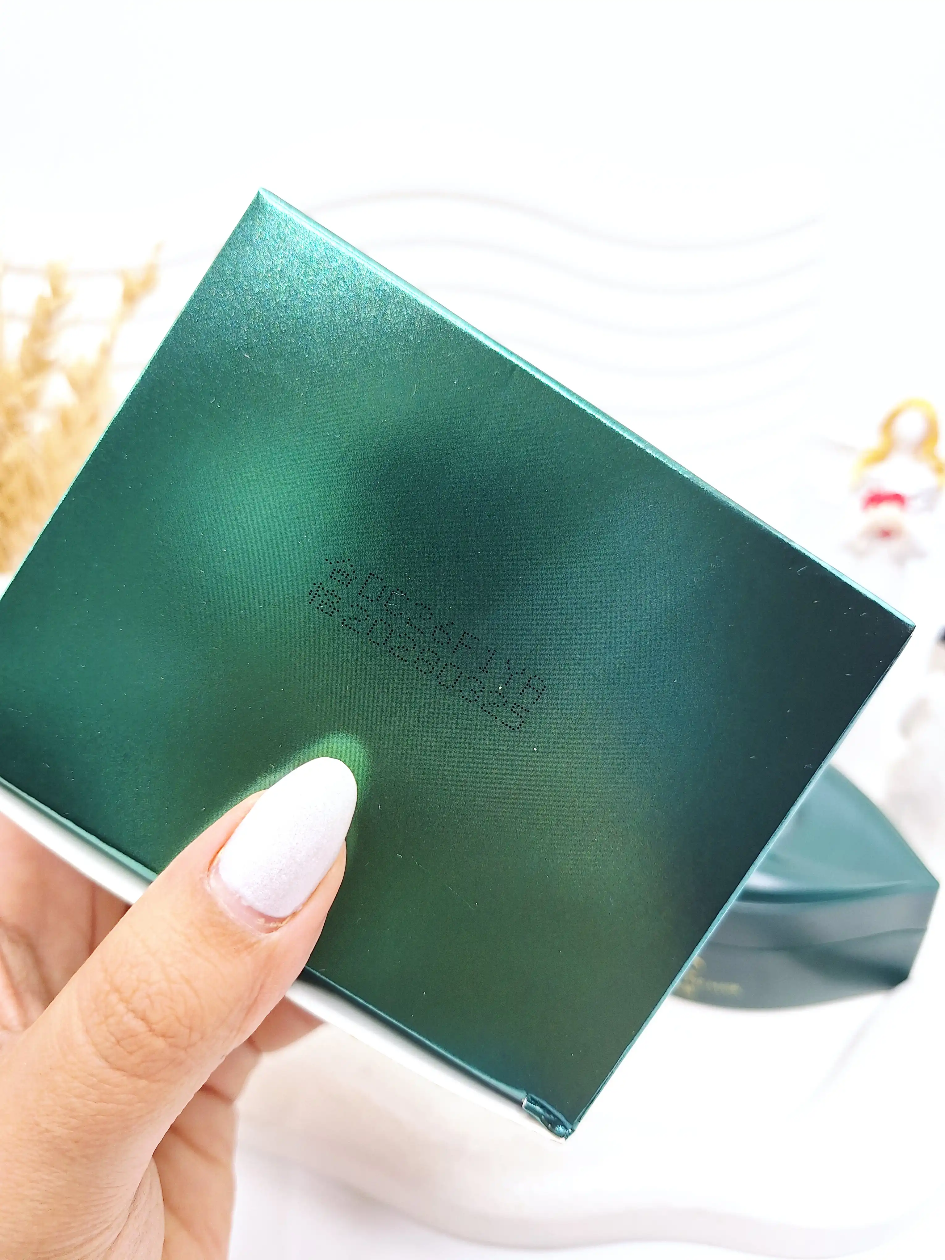 پچ زیر چشم جلبک سبز کاسه ای IMAGES کد 4643