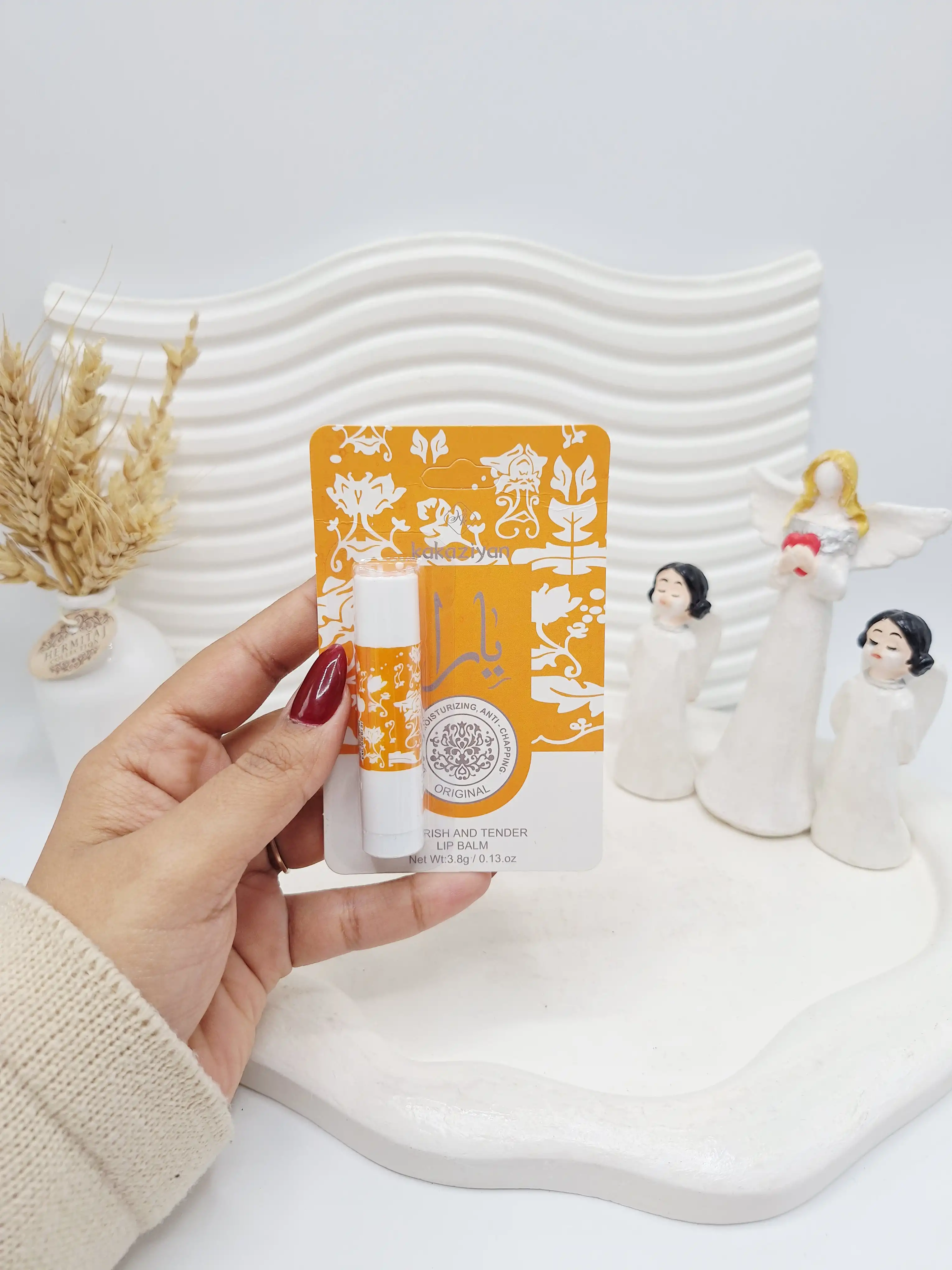 بالم لب ضد خشکی پوکه ای یارا کارتن نارنجی کد9656