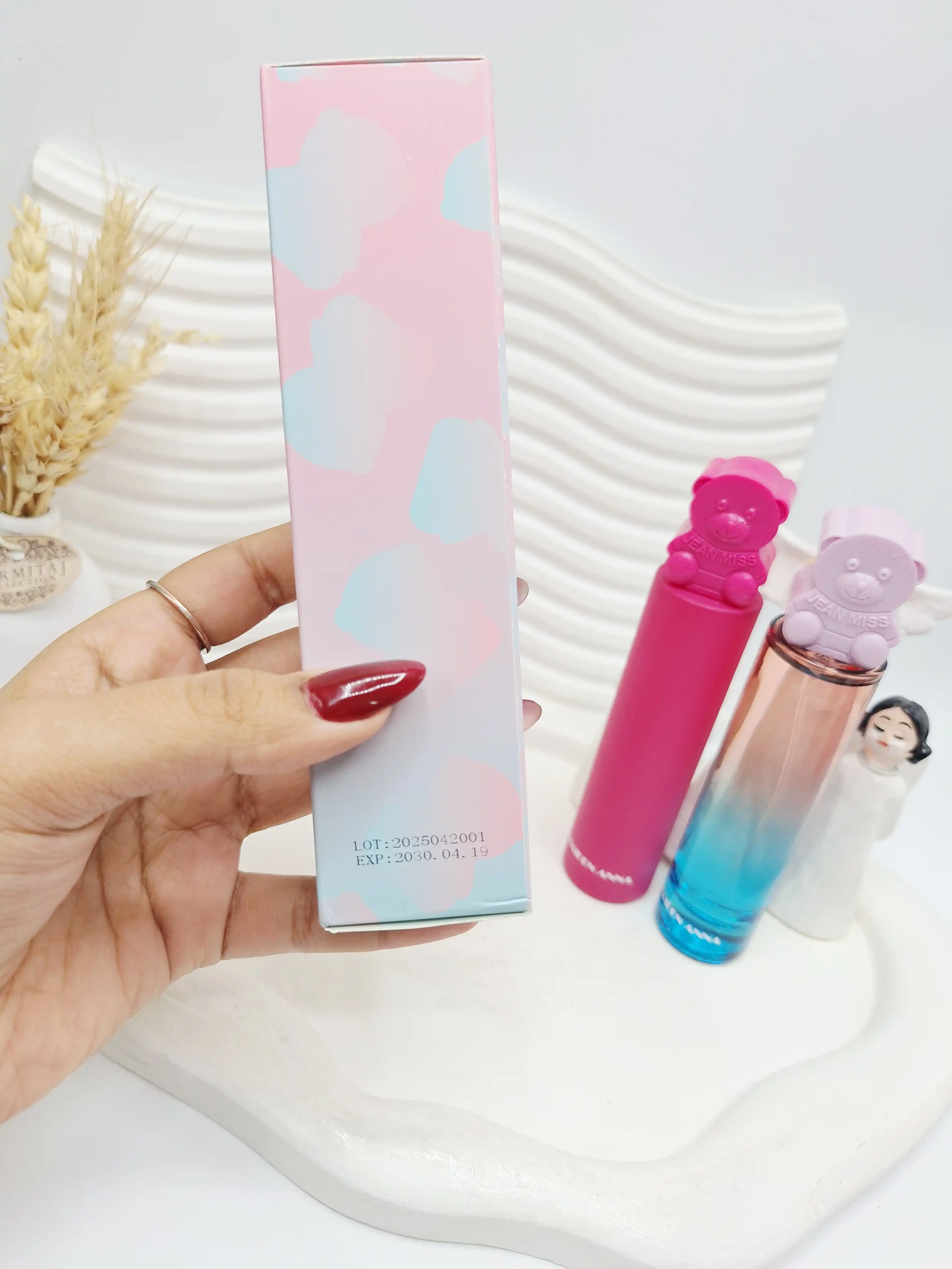 عطر خرسی با رایحه های شیرین و میوه ای  برند MAIDEN ANNA کد 3180