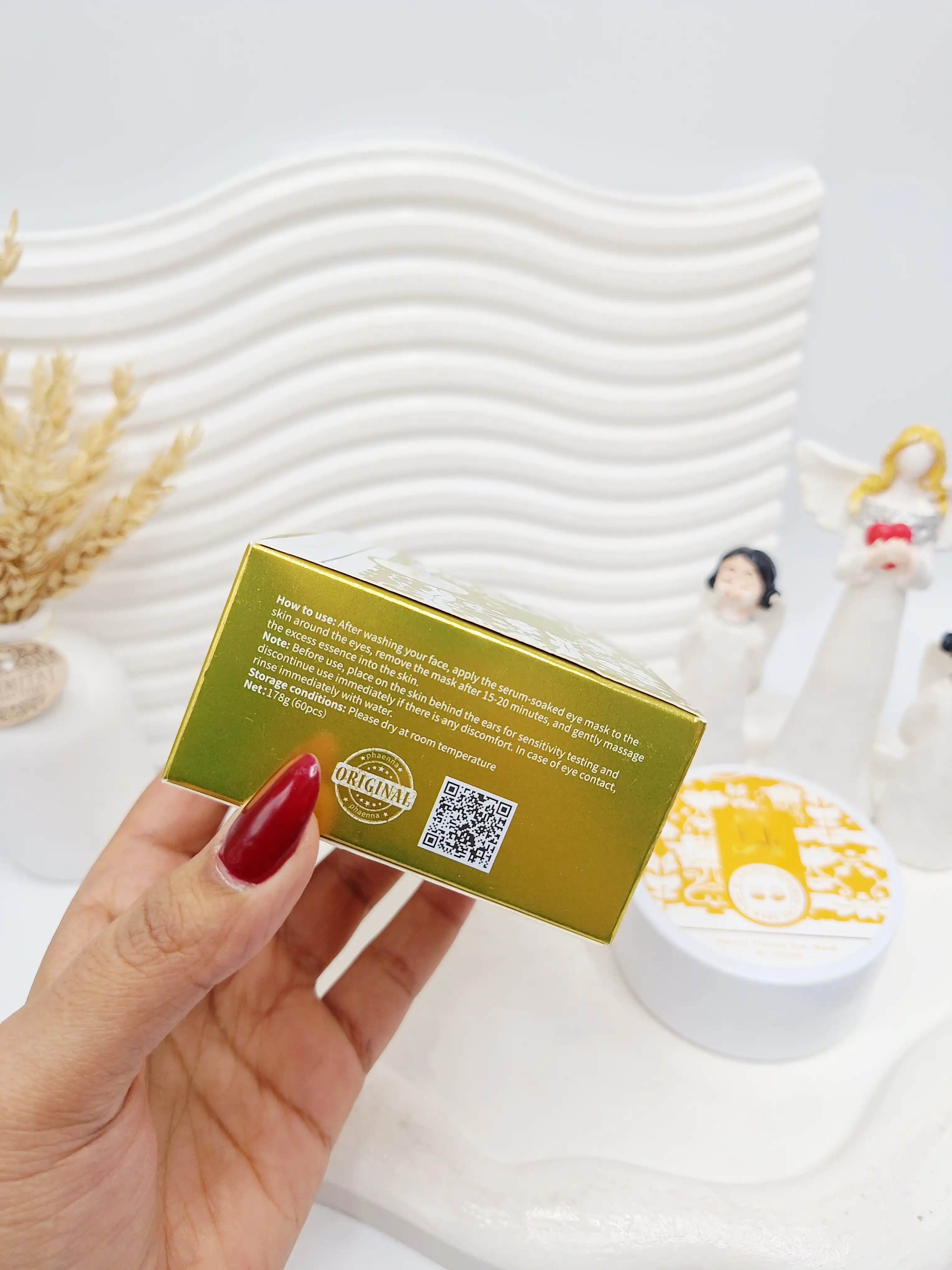 پچ زیر چشم طلا یارا (کارتن طلایی) کد 026