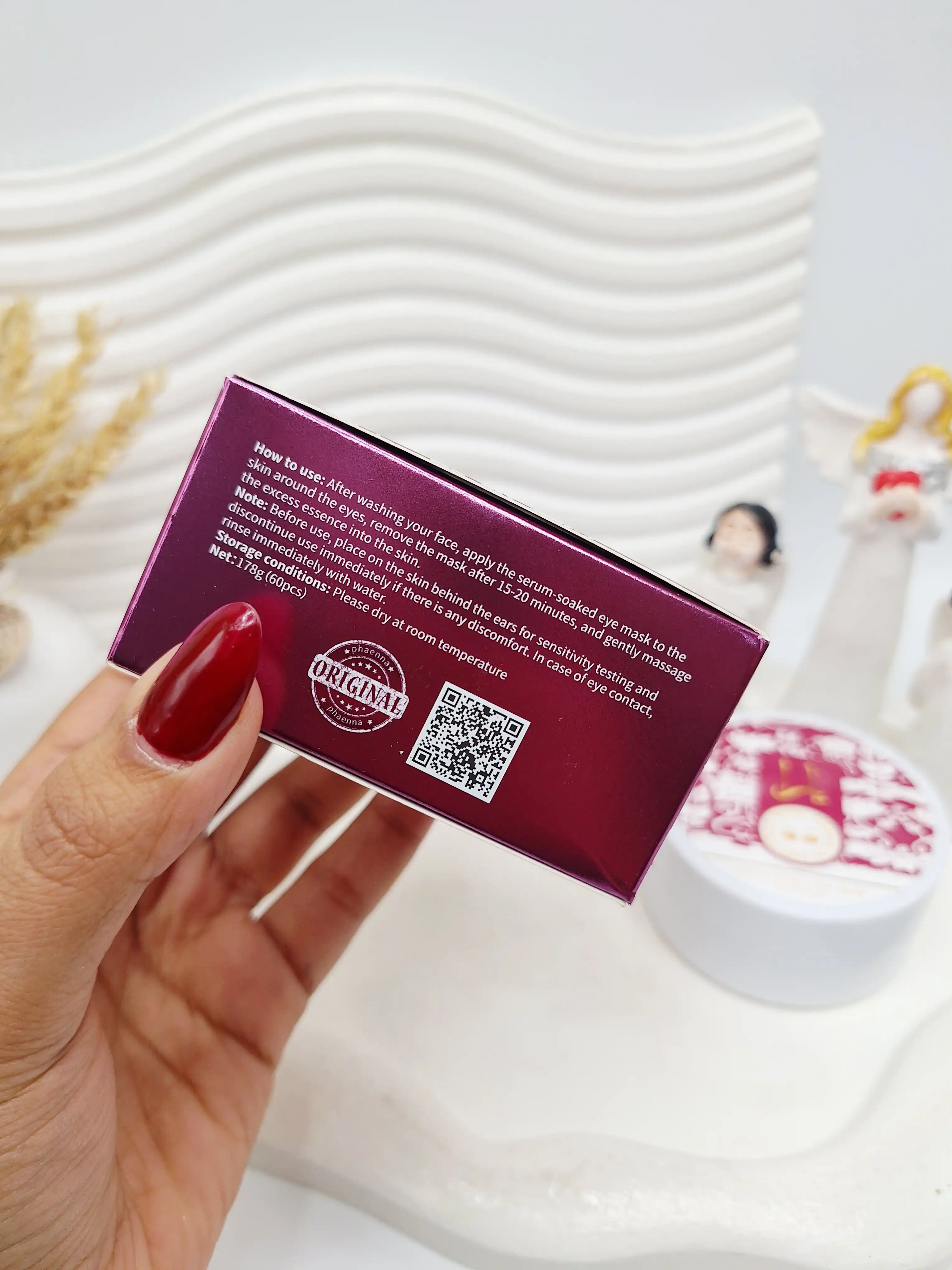 پچ زیر چشم طلا یارا (کارتن سرخابی ) کد 027