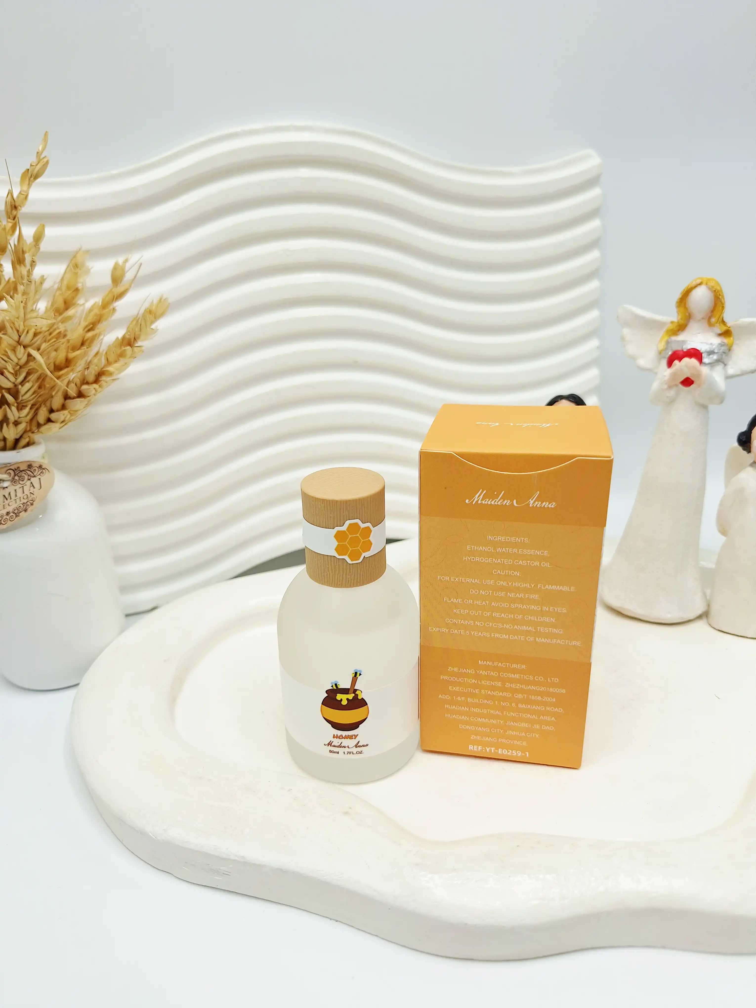 عطر بیکینی 50میل درب چوبی خوشبو با رایحه های مختلف برند میان کد 0259