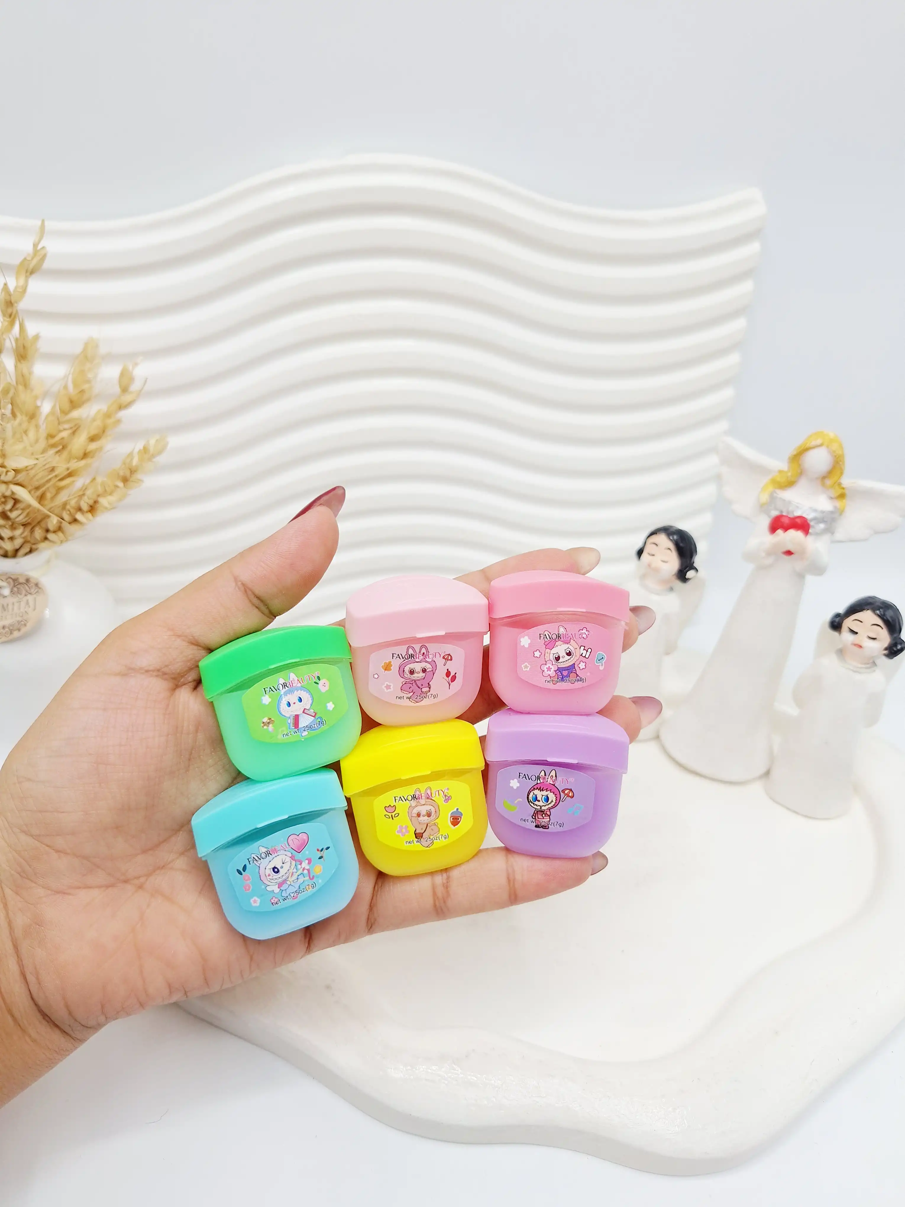 وازلین لب میوه ای نرم کننده لب برند BEAUTY کد 711